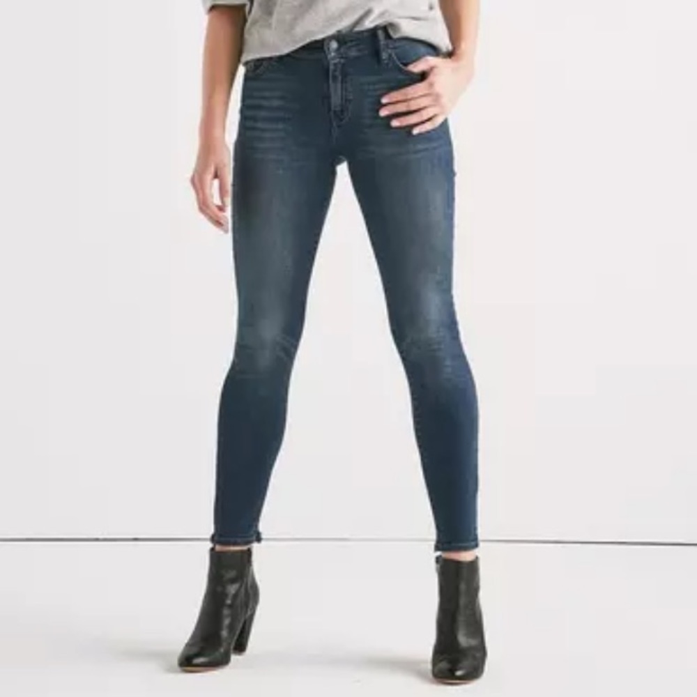Lucky Size 6/28 Mid-Rise Ava Super Skinny Jeans